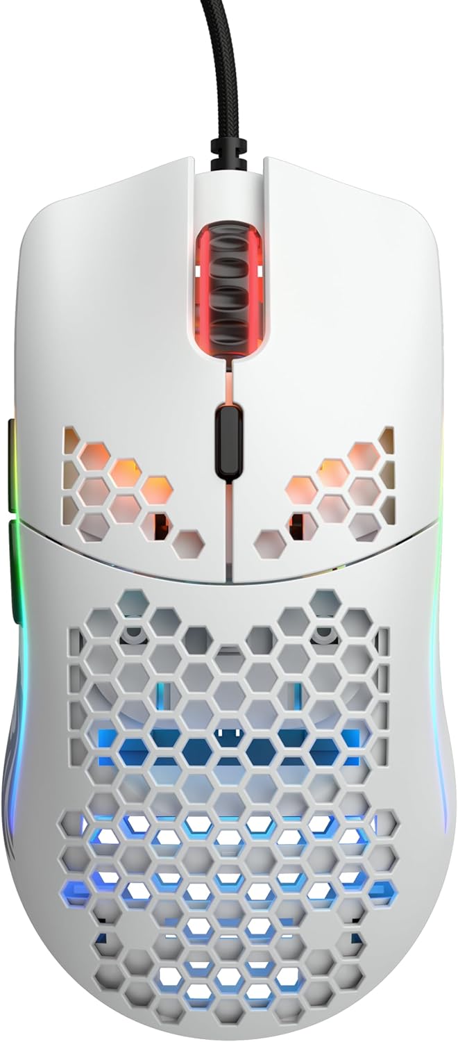 Glorious Model O Minus Gaming Maus schwarz Frontansicht – Gaming Mäuse 30 bis 70 Euro ultraleicht