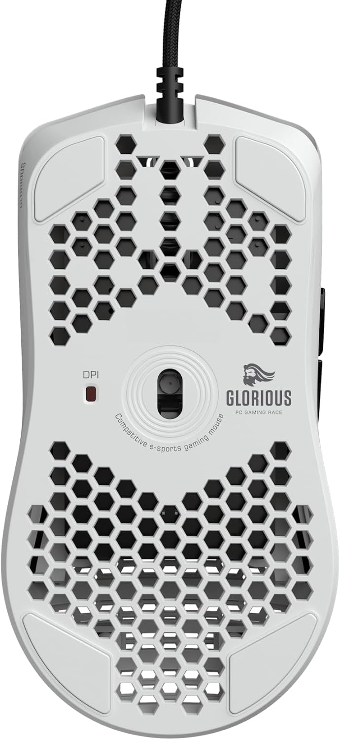 Glorious Model O Minus im Gaming Setup – beste Gaming Mäuse 30 bis 70 Euro FPS 2026